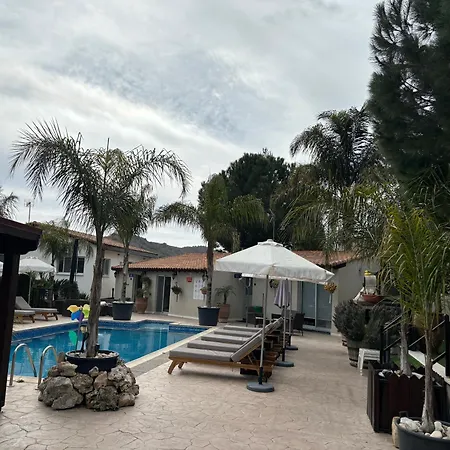 Sofros Valley Hills בקתה *