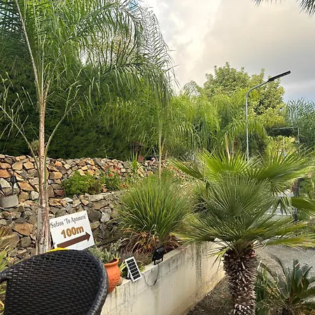 Sofros Valley Hills בקתה *