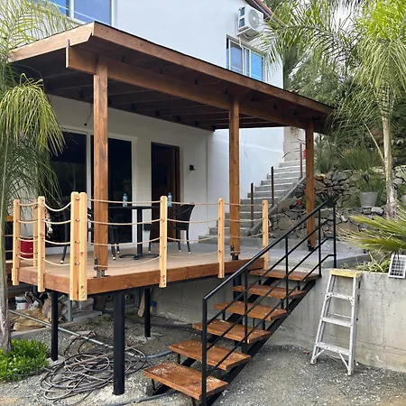 Sofros Valley Hills בקתה איוס מאמס