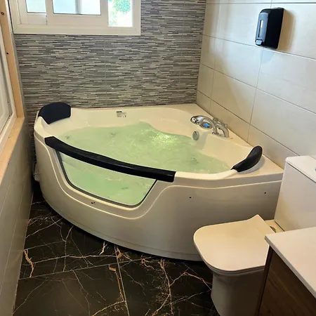 Sofros Valley Hills Chalet *