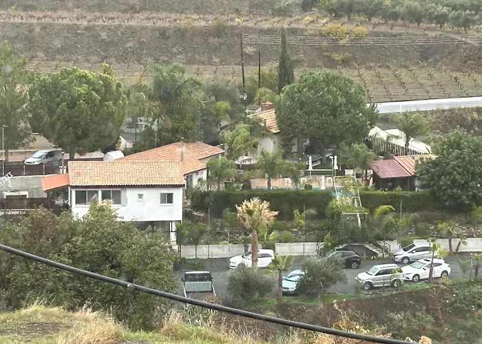 Chalet Sofros Valley Hills *